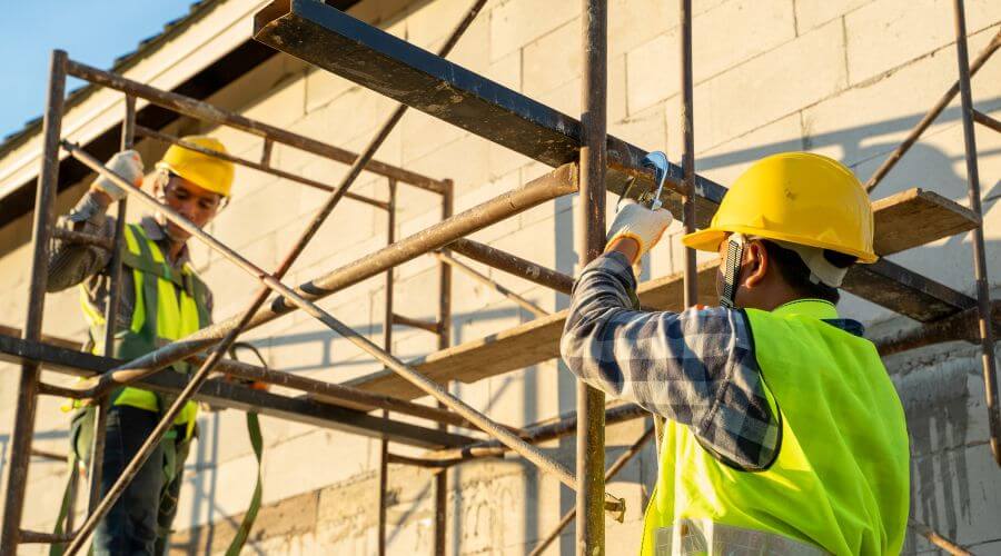 Professional fairlawn roofing services in Camp Murray, WA